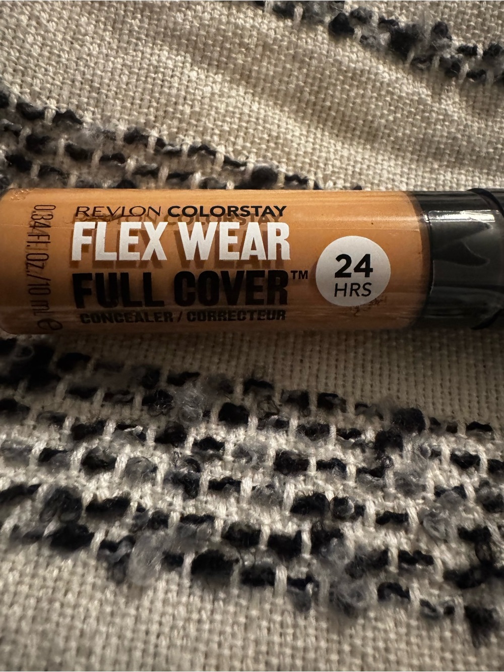 Revlon Flex Wear Full Cover Concealer - Warm Golden Brown